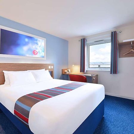 Travelodge Northwich Lostock Gralam Zimmer foto