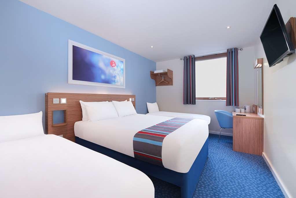 Travelodge Northwich Lostock Gralam Zimmer foto